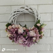 Wianek wiązanka na drzwi ze sztucznych kwiatów 