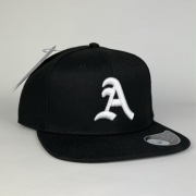 Czapka z daszkiem SnapBack 