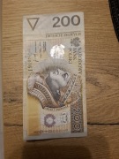 Banknot 200 zł. Z roku 1994 Rosnąca czcionka