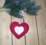 Zawieszka filcowa na choinkę, serduszko, święta