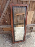 Stare lustro z mosiężnymi elementami