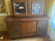 Przedwojenny zabytkowy kredens