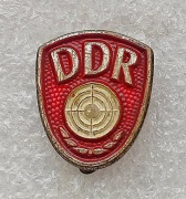 Brązowa odznaka GST za osiągnięcia w strzelectwie sportowym(broń strzelecka