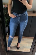 Jeansy damskie dziury  S/36 elastyczne rurki