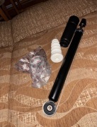 Amortyzator tył golf 4