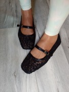 (42/43) Czarne, koronkowe baleriny wieczorowe z zapięciem, NOWE 