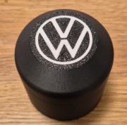 Osłonka haka holowniczego z logiem marki