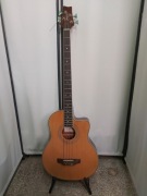 Elektro-akustyczna gitara basowa Cherrystone