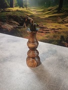 Drewniany  świecznik - handmade, orzech włoski