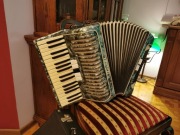 Akordeon Toselli 80 basów 3-chórowy z futerałem