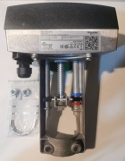 SCHNEIDER Siłownik M800 + Zawór trójdrogowy V311T (KVS38) NOWY FV