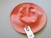 Pomarańczowy kapelusz