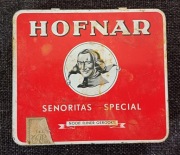 Stara pusta puszka po cygarach Hofnar senoritas special