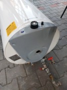 Ariston Thermo 100v ca