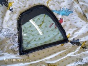 Szyba boczna lewa tylna BMW E90 sedan