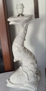 Capodimonte. Lampa stołowa w kształcie ryby