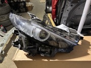 Reflektor przedni prawy Mazda 3 BP K