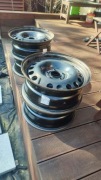 4 x Felgi stalowe w b.dobrym stanie 205 / 55 R16 z Opel Meriva