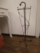 Stojak na parasolki z metaloplastyki parasolnik