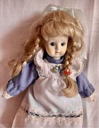 Kolekcjonerska lalka w bardzo dobrym stanie Porcelanowa