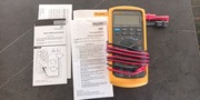 Miernik uniwersalny Fluke 787