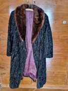 futro karakułowe czarne