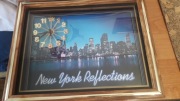 Zegar ścienny w dekoracyjnej ramie panorama Nowego Jorku