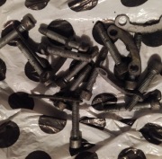 śruby do przegubu Audi A3 8P tył Quattro