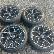 Felgi 19 cali ET 35 wraz z oponami Stan idealny AUDI