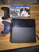 Konsola PS4 slim + 2 pady + 2 gry