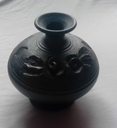 Secesyjny wazon z Lavinitu, sygnowany. 