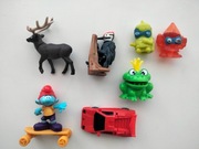 Zastaw figurek zabawek smerf jeleń bocian ferrari 