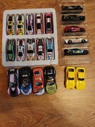 Zestaw samochodzików  