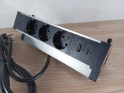 Przedłużacz biurkowy z trzema gniazdami i portami USB A i C 