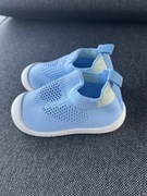 Adidaski, buty sportowe, trampki, buty do wody rozmiar 22