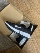 Buty Nike Revolution 6 rozm 45