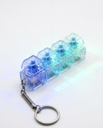 Brelok Fidget Toy – Świecąca Mini Klawiatura Mechaniczna RGB!