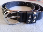 Pasek rozmiar S Sinsay czarny z ćwiekami 