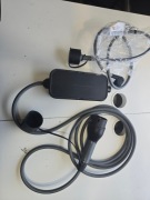 BMW IX IX1 IX3  IX40 Ładowarka auta elektrycznego oryginał BMW