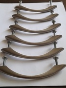 Używane okucia meblowe