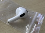 Słuchawka AirPods 3 A2564 lewa oryginalna trzeszczy bas, bateria ok