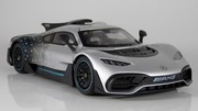 Model 1:18 Mercedes-Benz AMG One silver - oświetlenie LED