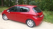 Peugeot 208 5-drzwi czerwony 1,2 benzyna