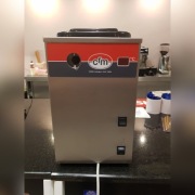 Automat do bitej śmietany 