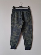 Spodnie moro 158 destination dresowe