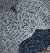 Asymetryczny, kosmaty sweterek, XL