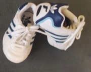 Oryginalne dziecięce buciki marki Adidas roz.19 .Kup 3 a 4 gratis 