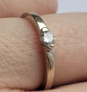 Pierścionek z diamentem białe złoto W. Kruk, model jedyny