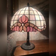 Lampa witrażowa tiffany 