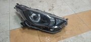 Lampa prawa przód Toyota Yaris IV 19- OE
